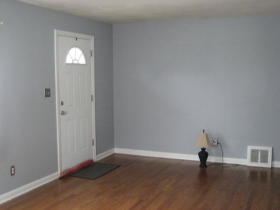 2nd image of 2569 10th St