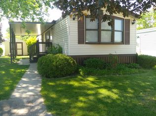 4923 Bromwell Ct, Sterling Heights, MI 48310