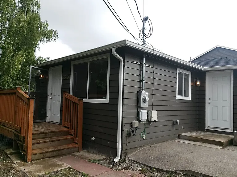17529 44th Ave W — Photo 2