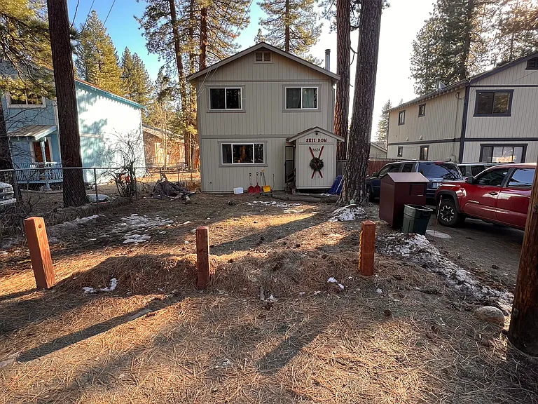 8624 Brook Ave — Photo 1