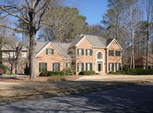 2710 Satinwood Dr, Roswell, GA 30076