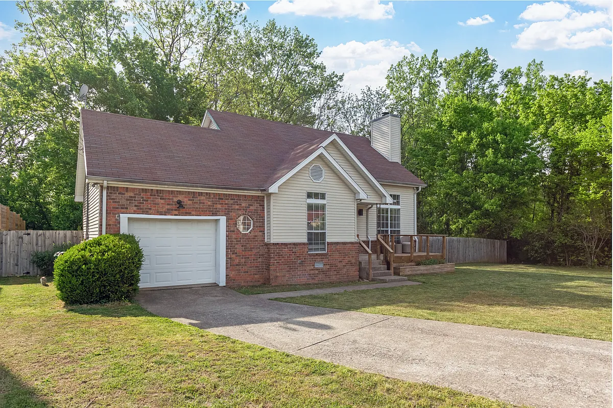 Building Photo - 3991 Crouch Dr