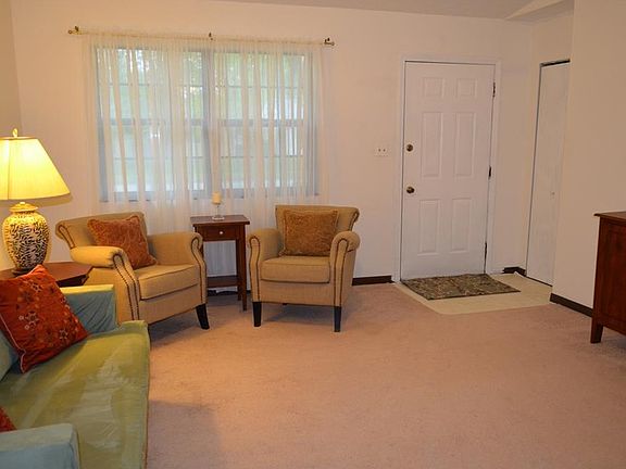 4th image of 8114 Xenia Dr
