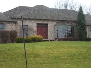 16 Malibu Dr, East Palestine, OH
