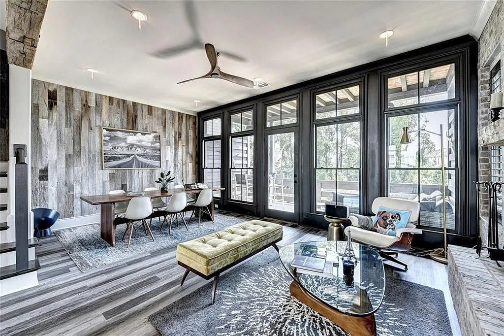 3 bed, 3.5 bath, 2436 sqft, $6,385 — Photo 4