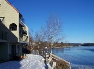 51 River Front Dr APT 4, Manchester, NH 03102