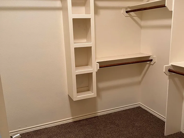 6733 Wall St — Photo 10