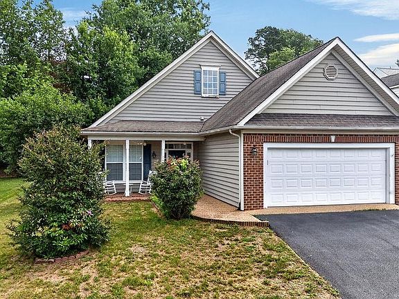 2nd image of 153 Deerwood Rd