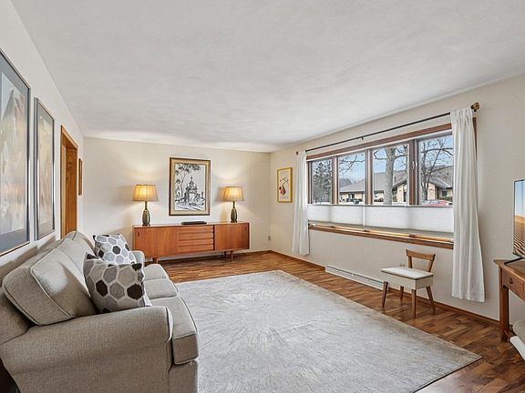 3rd image of 5525 Forge Drive