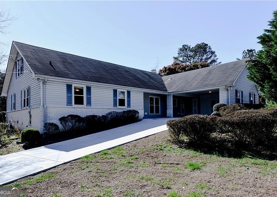 1st image of 5063 Happy Hollow Rd