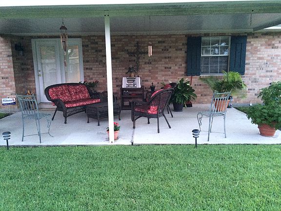 3rd image of 121 Brandon Dr