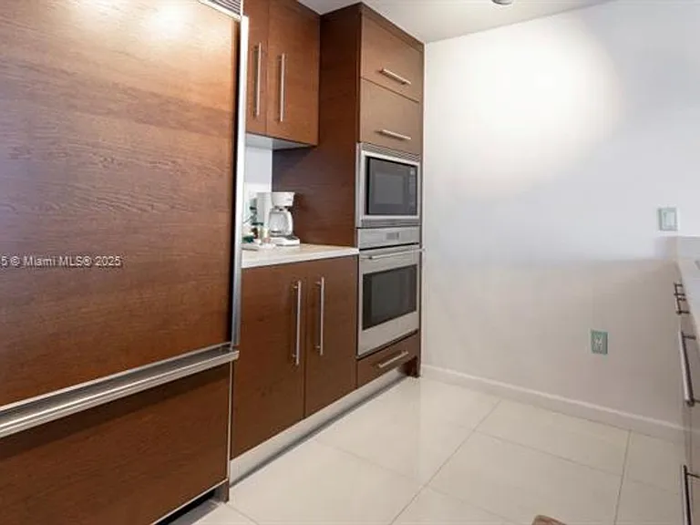 485 Brickell Ave #2606 — Photo 4