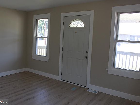 3rd image of 148 Station Ave