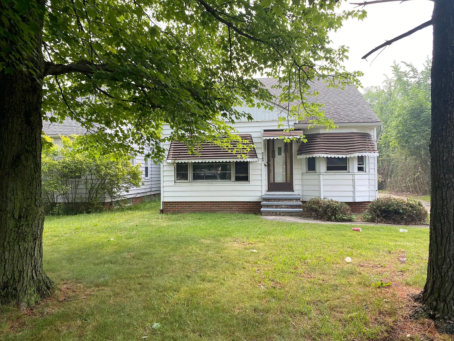 5765 Dunham Rd photo 1
