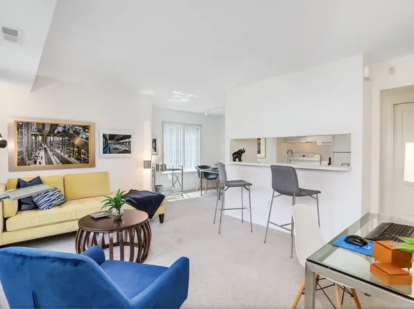 Saddle Creek Apartments