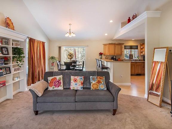4th image of 2778 Opal Ct