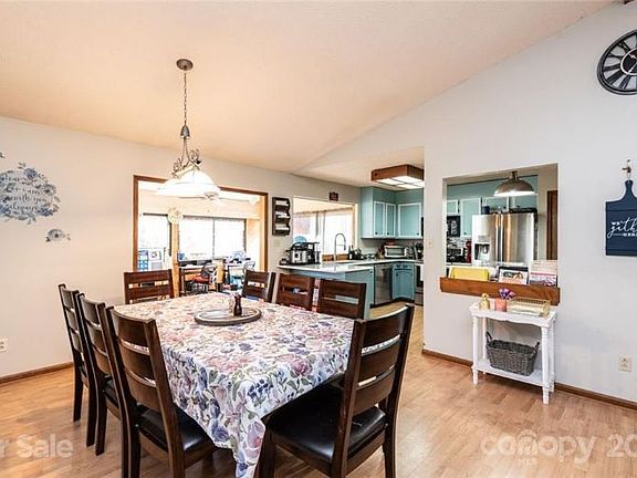 4th image of 5234 Stephen Ln