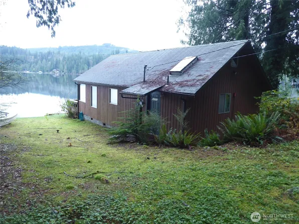 34761 S Shore Dr, Mount Vernon, WA 98274
