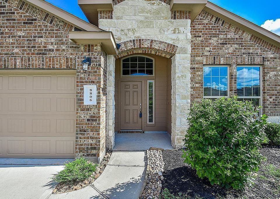 1st image of 8806 Alicia Dr