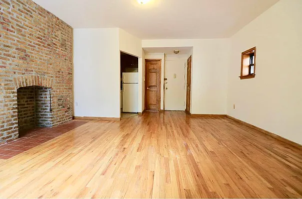 Rented by Street Realty Brokerage LLC | media 17