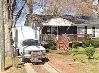 404 Parnell Dr, Raleigh, NC 27610