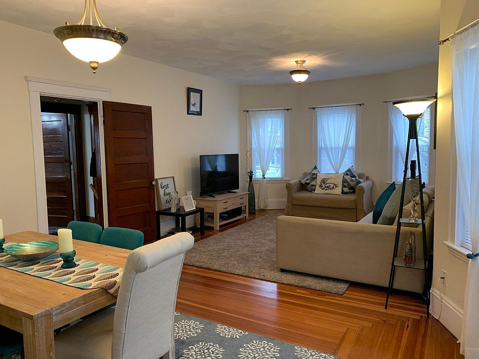 2nd image of 50 Poplar St #1