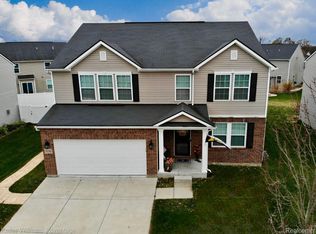 8356 Crab Apple Trl, Dexter, MI 48130