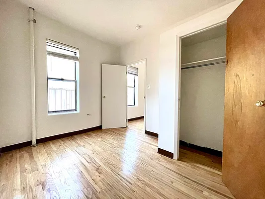 Rented by Metropolitan Property Group | media 4