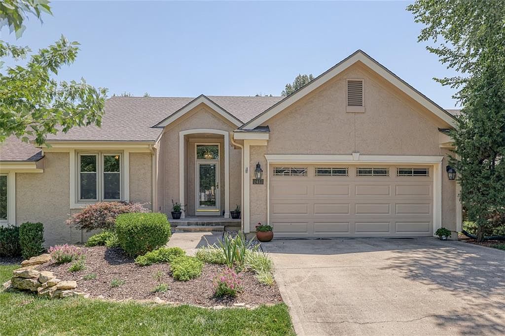 2413 NW Ashurst Dr, Lees Summit, MO 64081 Zillow
