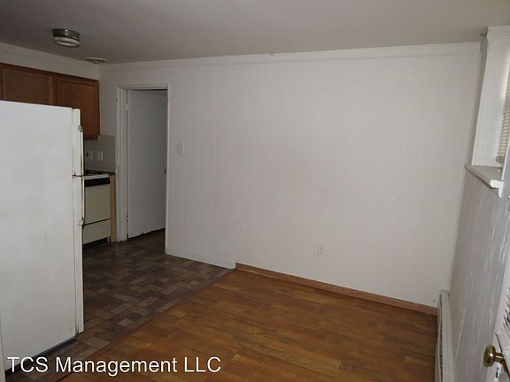 2nd image of 1902 Solly Ave APT 8
