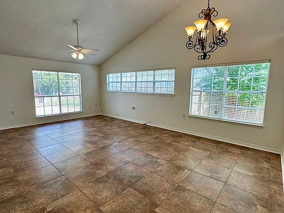 4th image of 4305 Grandpointe Pl