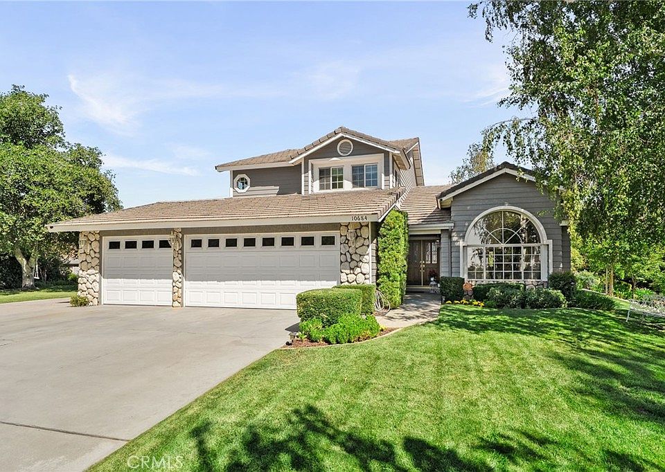 1st image of 10684 Lakeview Rd