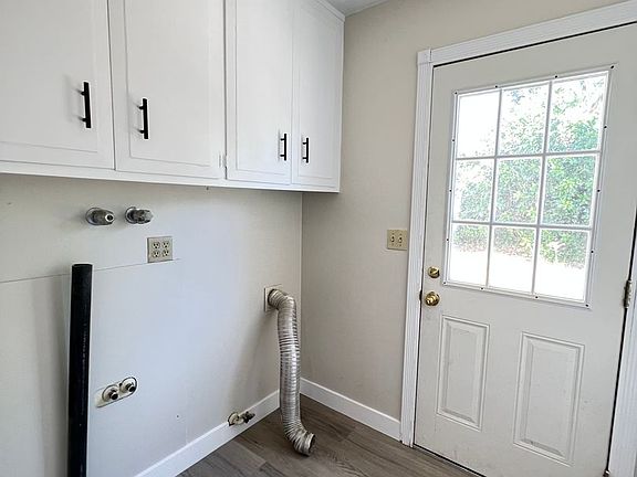 3rd image of 606 N Lincoln Ave