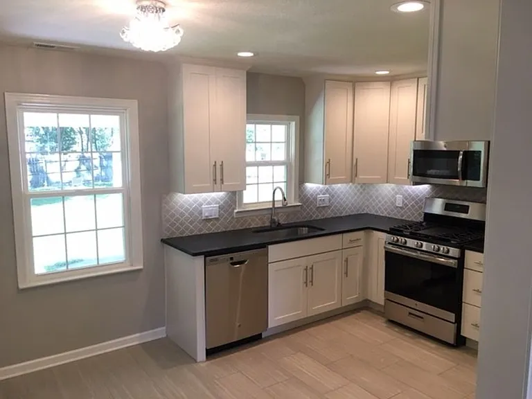 8410 Summit St — Photo 11