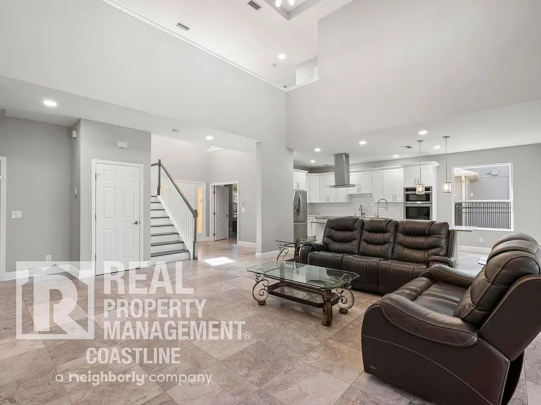 2585 Hobblebrush Dr — Photo 26