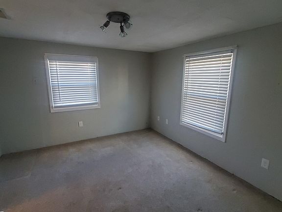 5th image of 646 Albemarle Ave SE