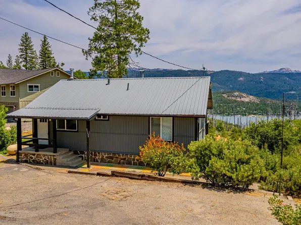 39179 Oak Dr, Oakhurst, CA 93644