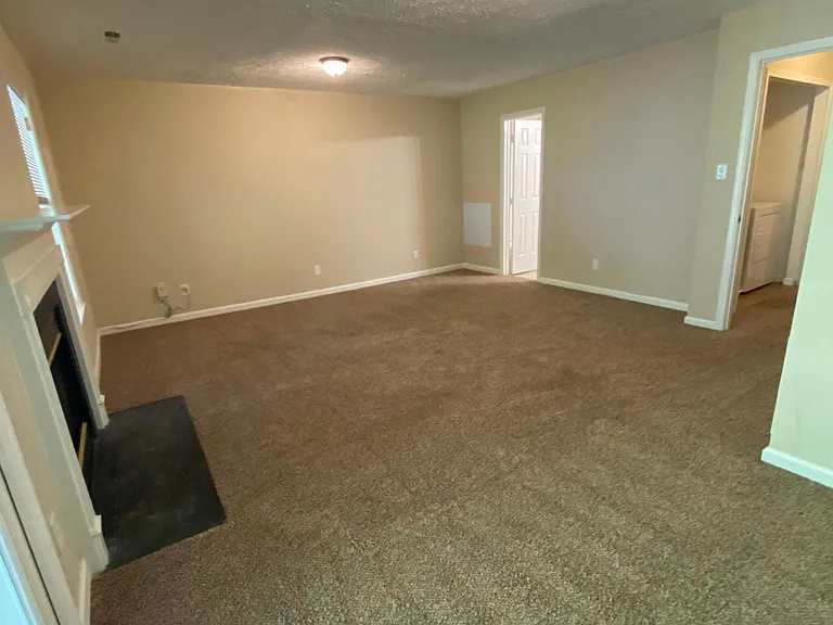 402 Dundee Pl — Photo 31