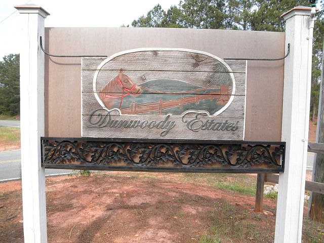 2nd image of 1409 Dunwoody Pl