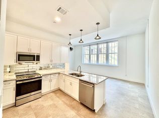 2102 Mechanic St #106, Galveston, TX 77550