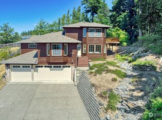 3104 E Alpine Dr, Bellingham, WA