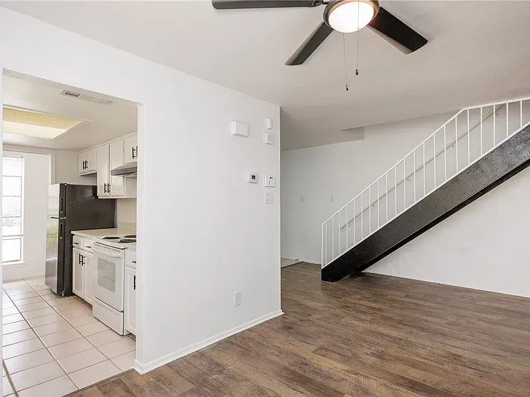 6114 Wilderock Dr #B — Photo 9