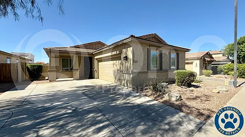 1477 E Hummingbird Way Photo 1