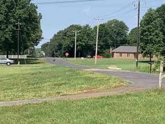 5th image of 4673 Douglas Dr