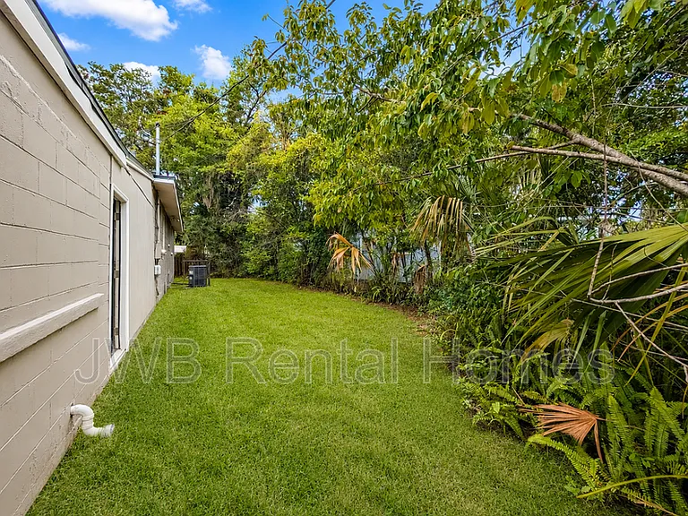 2830 San Diego Plz — Photo 12