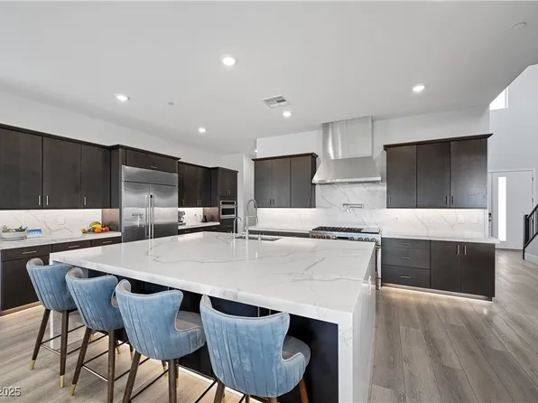 298 Watteau Ct, Henderson, NV 89012