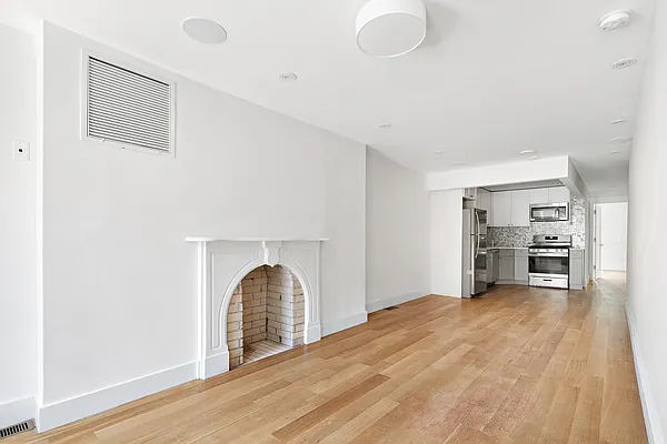 Sold by Compass | media 18