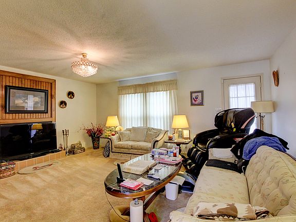 5th image of 608 Glenstone Springs Dr