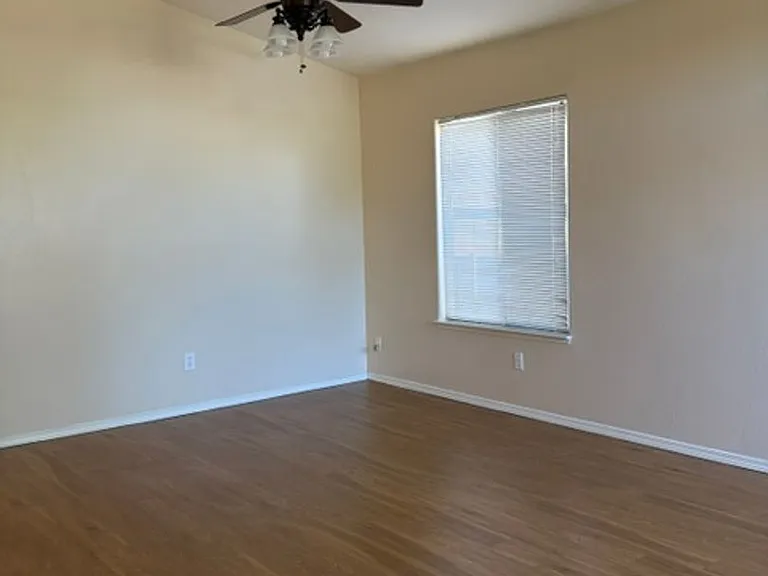 8807 Rollingbay Dr — Photo 7