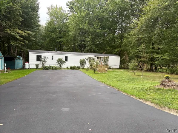 533 County Route 29, Oswego, NY 13126